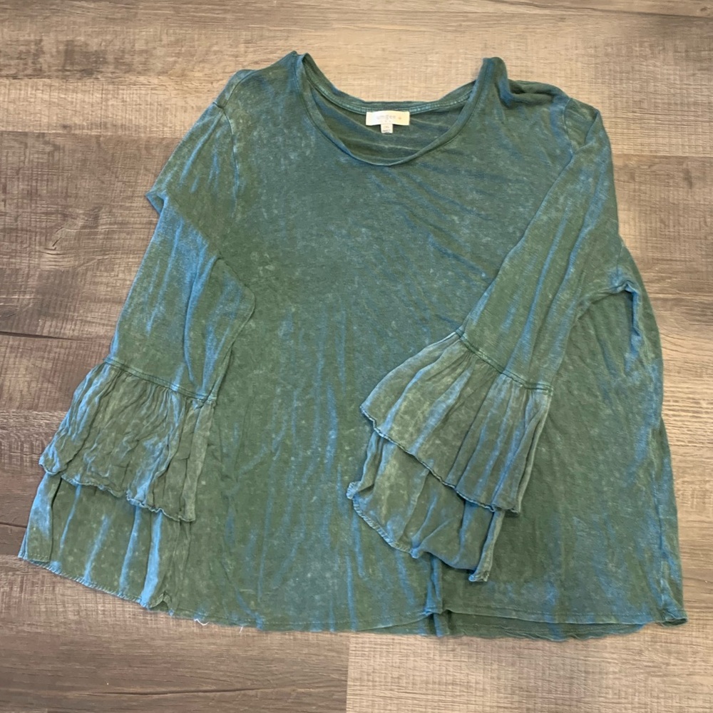 Bell long sleeve blouse